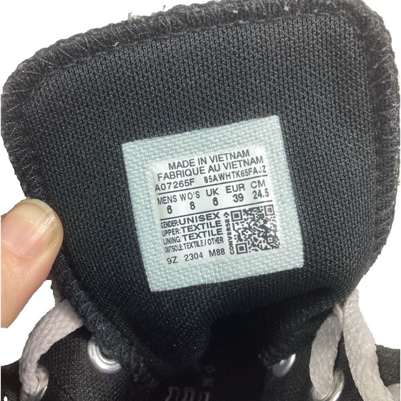 Converse CTAS Men's 6/Women's 8 Black Colorful Skull High Tops A07265F - Picture 10 of 10